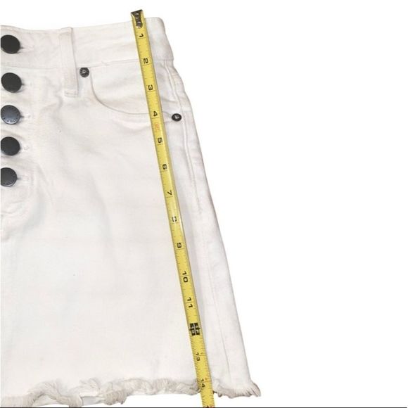 Alice + Olivia exposed button denim skirt- Size 24 - Picture 6 of 6